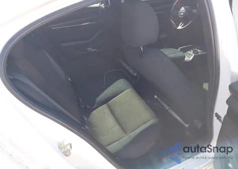 2019 Mazda Mazda3 z USA, uszkodzony, nr VIN 3MZBPABL4KM113500